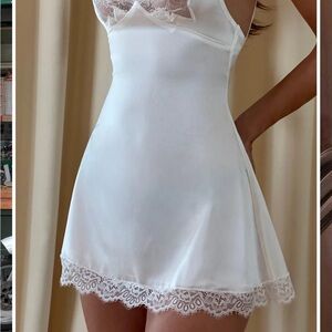 Elegant White Lace Trim Chemise